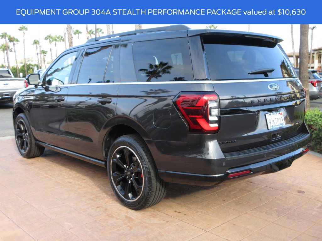 Certified 2024 Ford Expedition Limited AWD/4WD image 2