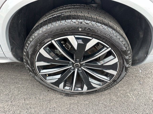 Used 2025 Volvo XC90 B6 Plus AWD/4WD image 8