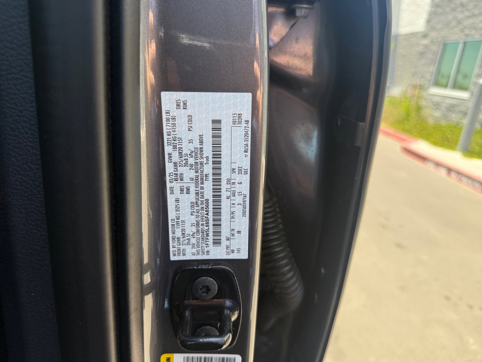 Certified 2025 Ford F150 Lariat w/ Equipment Group 501A Mid AWD/4WD image 34