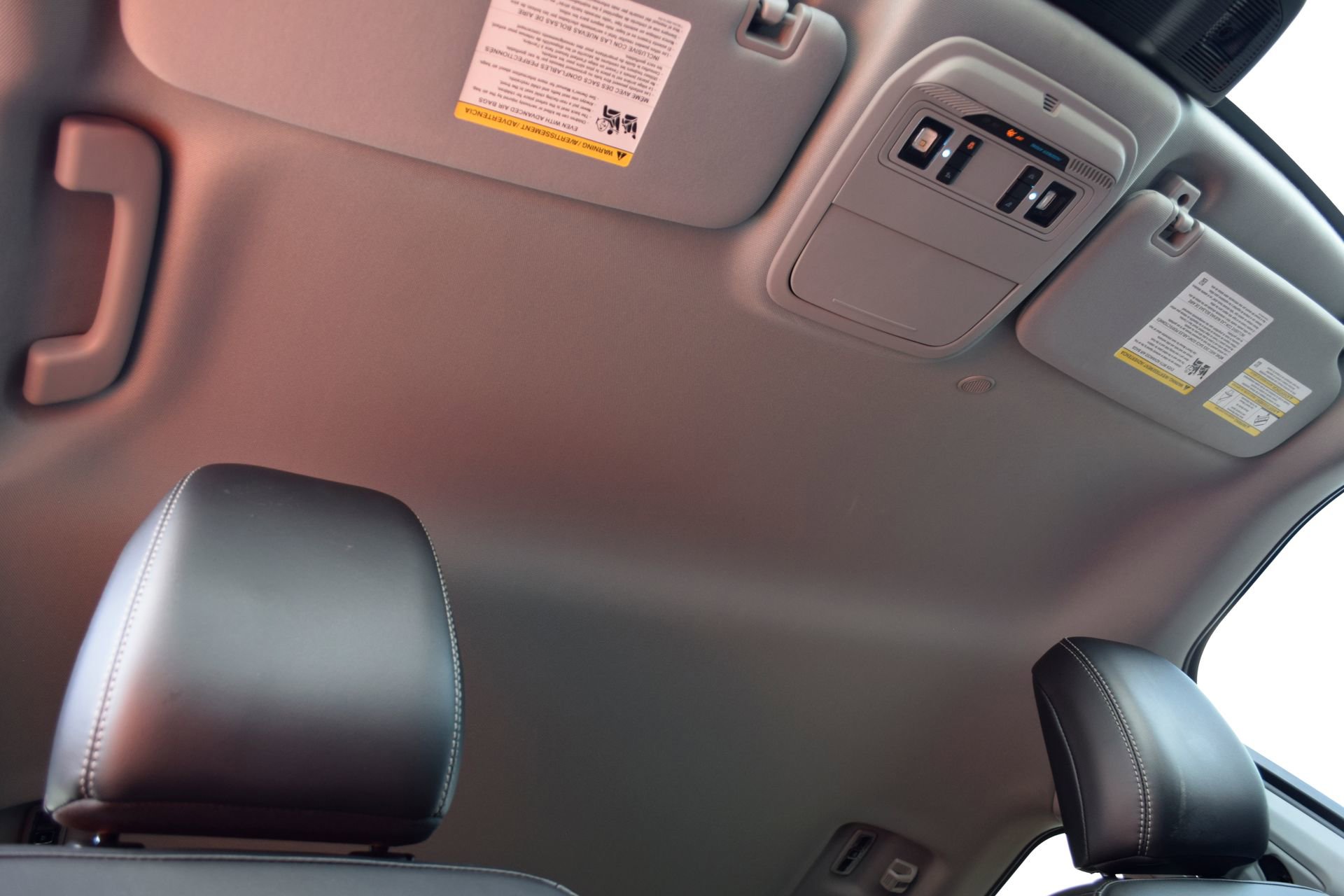 Certified 2022 Ford Explorer XLT w/ Equipment Group 202A image 26