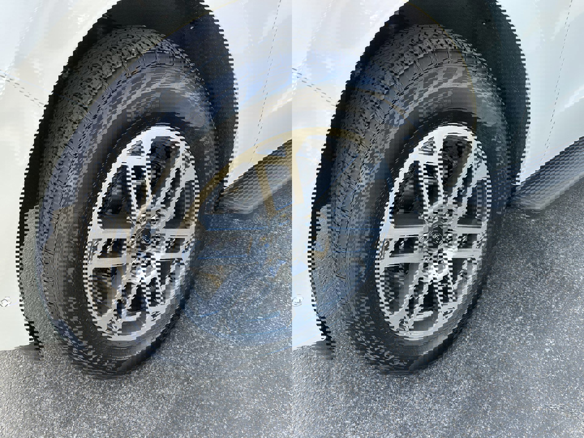 Certified 2025 Ford Expedition Active image 7