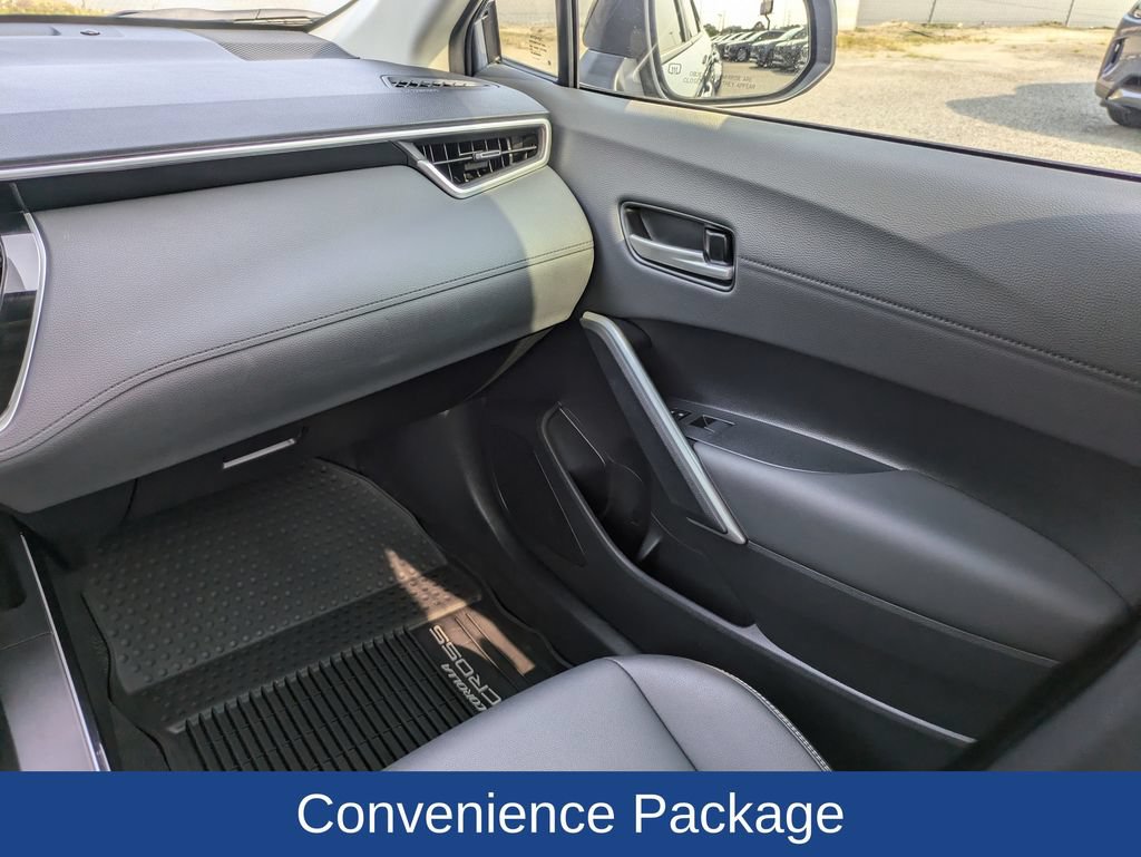 Used 2026 Toyota Corolla Cross XLE w/ Convenience Package FWD image 20