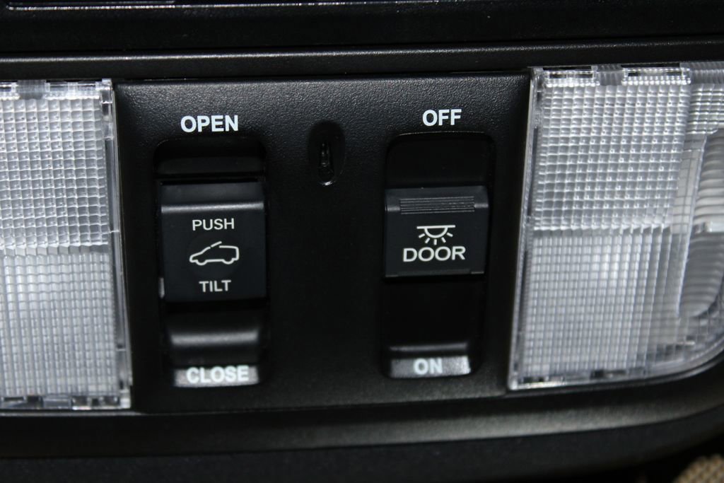 Used 2023 Honda Odyssey Sport image 54