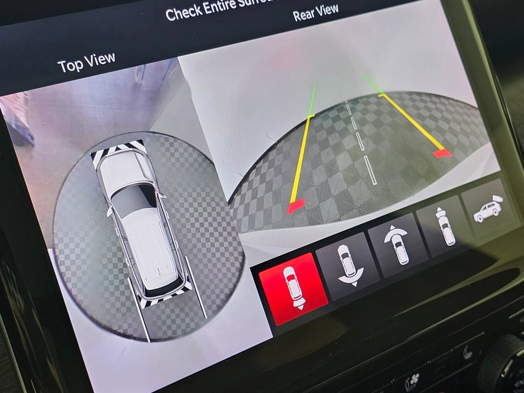 Used 2024 Jeep Grand Cherokee Limited w/ Luxury Tech Group II AWD/4WD image 33