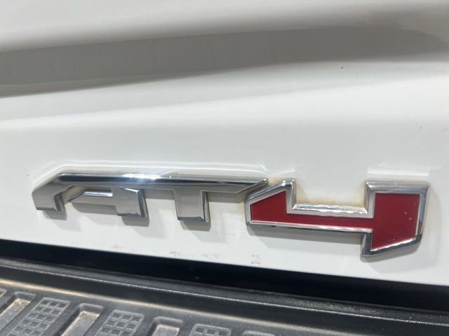 Used 2022 GMC Sierra 2500 AT4 w/ AT4 Preferred Package image 30
