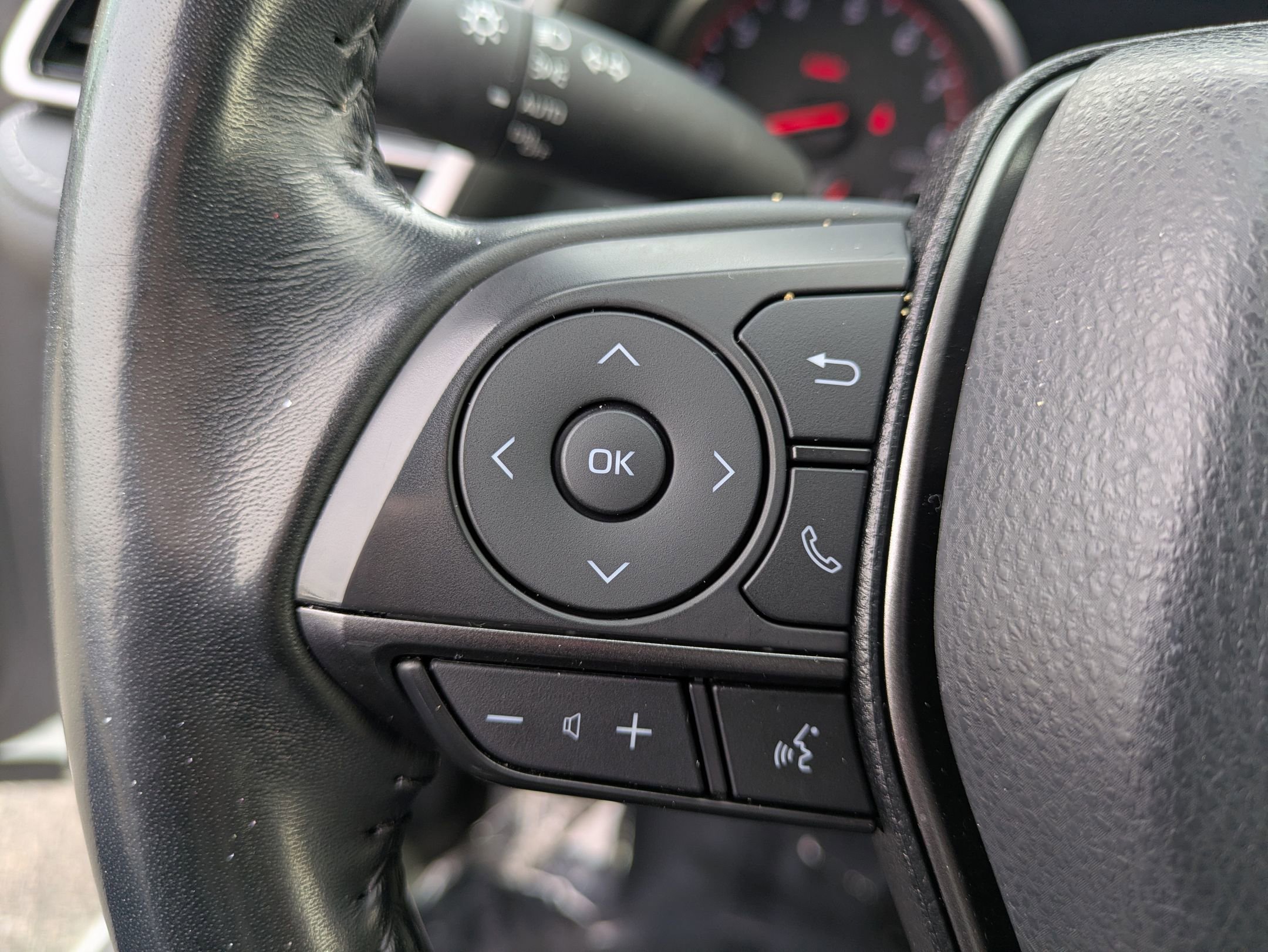 Used 2022 Toyota Camry XSE image 16