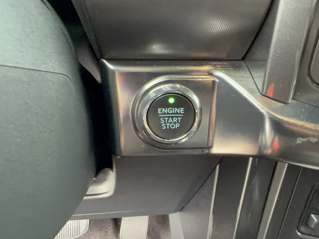 Certified 2022 Ford F150 Lariat w/ Equipment Group 502A High image 25