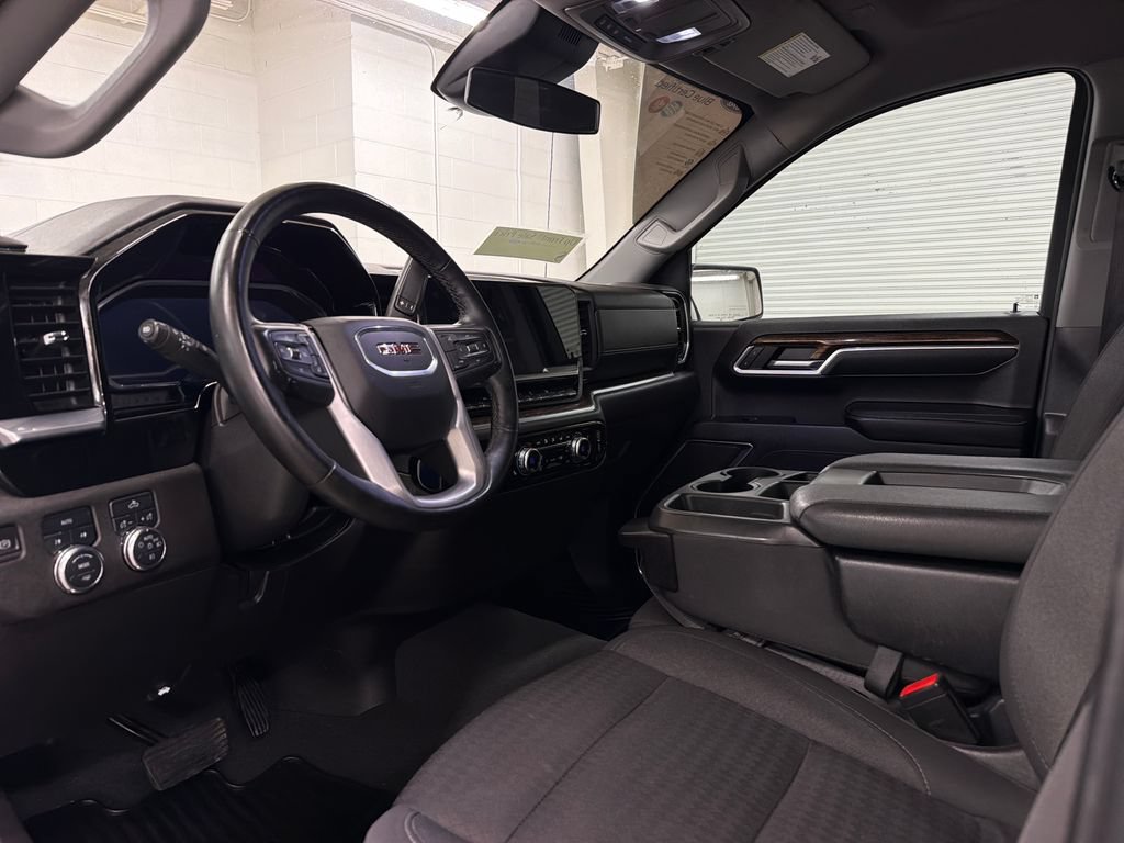 Used 2023 GMC Sierra 1500 Elevation AWD/4WD image 6