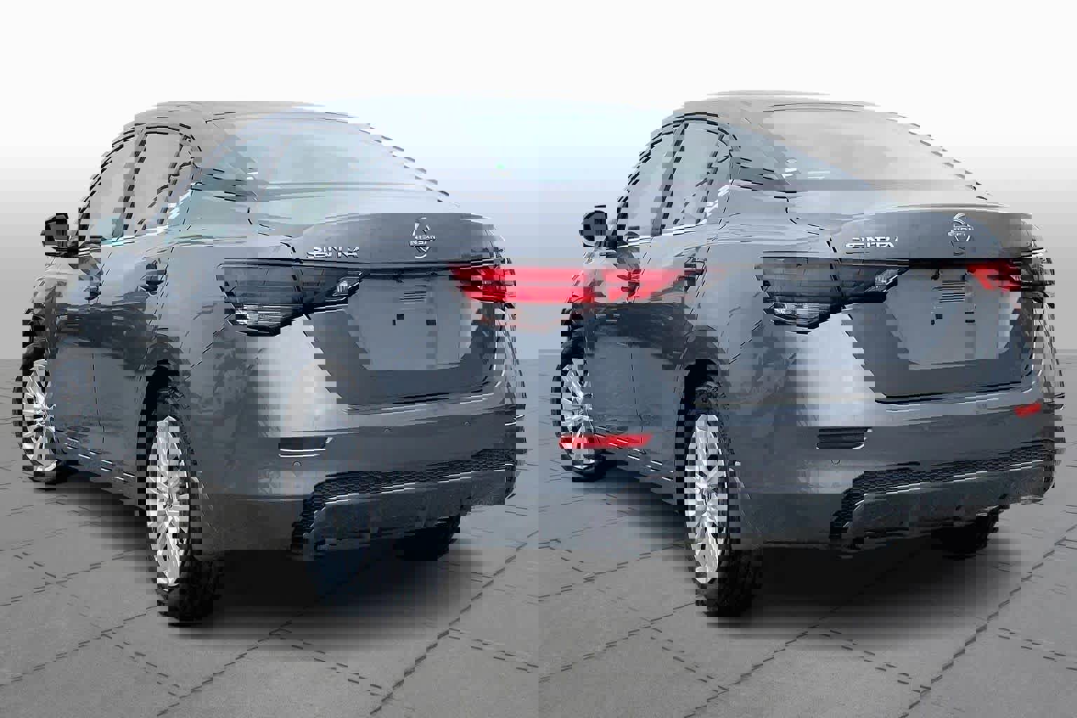 Used 2024 Nissan Sentra S image 4