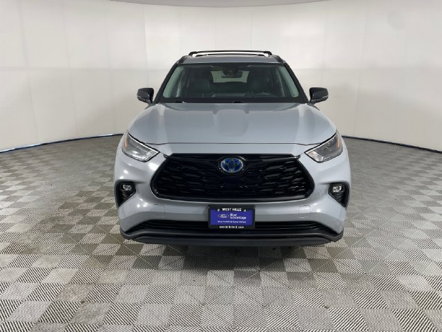 Used 2024 Toyota Highlander XLE AWD/4WD image 24