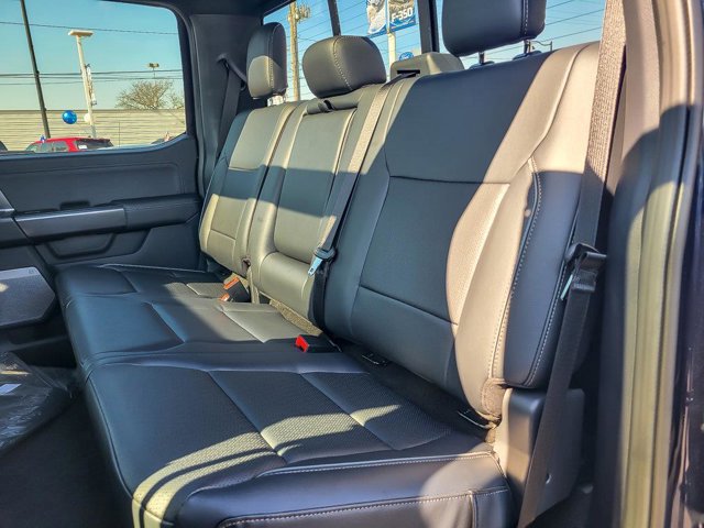 Certified 2025 Ford F150 Lariat AWD/4WD image 16