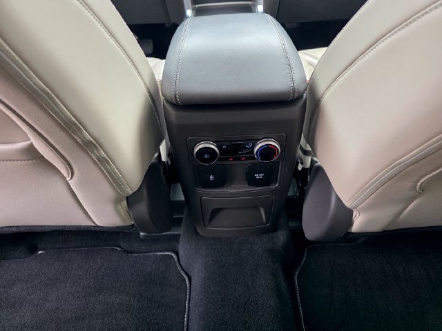 Certified 2024 Ford Explorer Platinum w/ Technology Package AWD/4WD image 16