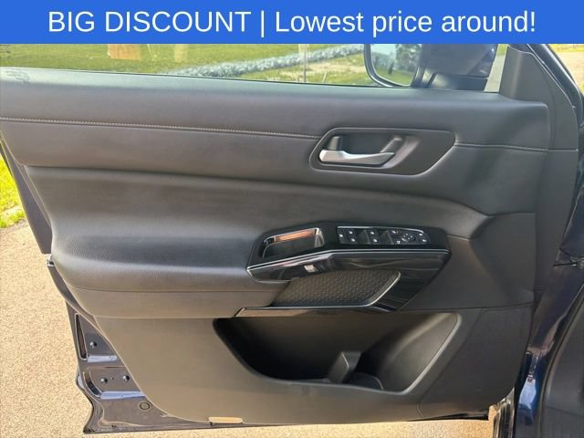 Used 2022 Nissan Pathfinder SV FWD image 23