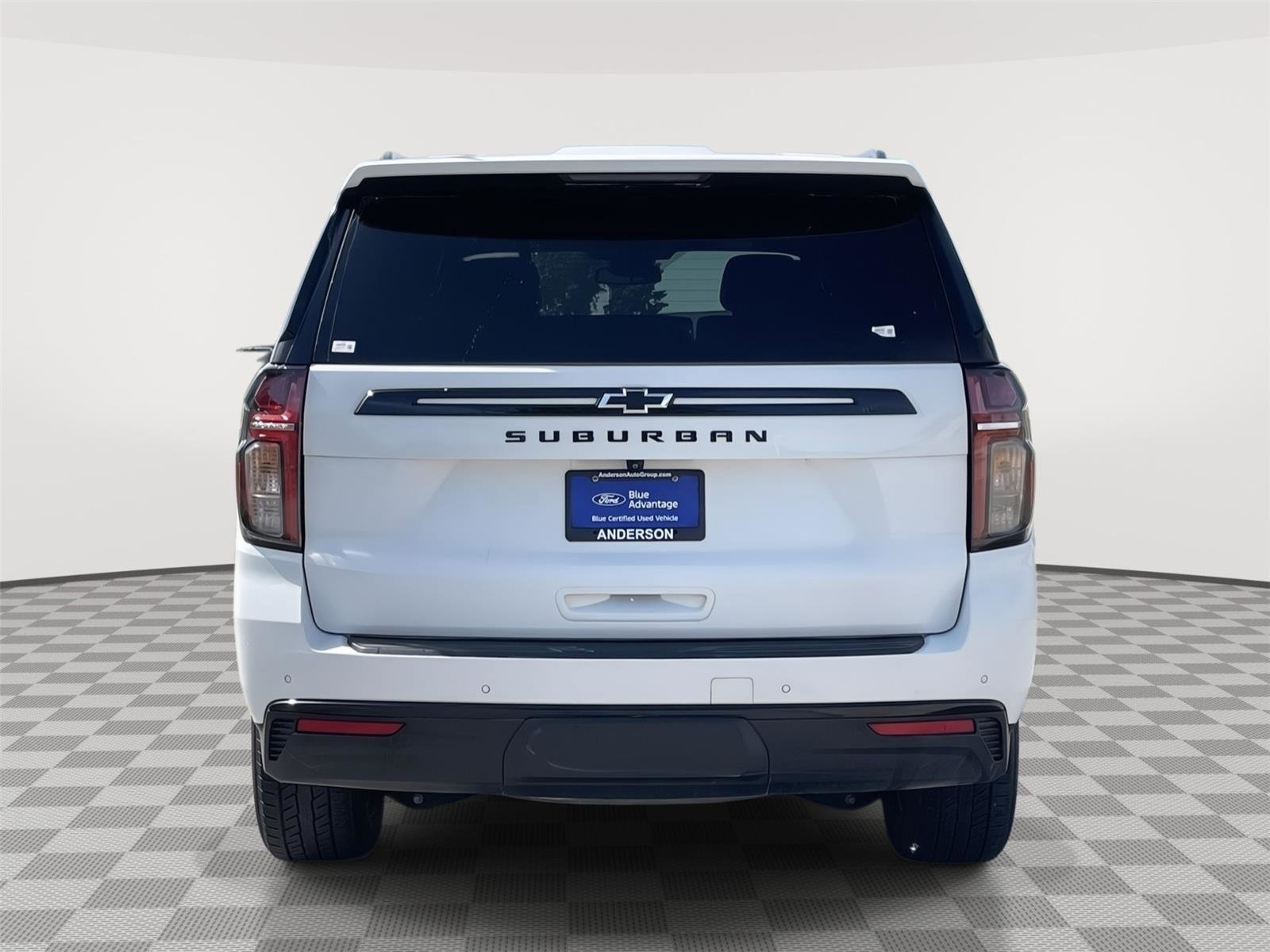 Used 2023 Chevrolet Suburban Z71 w/ Luxury Package AWD/4WD image 8