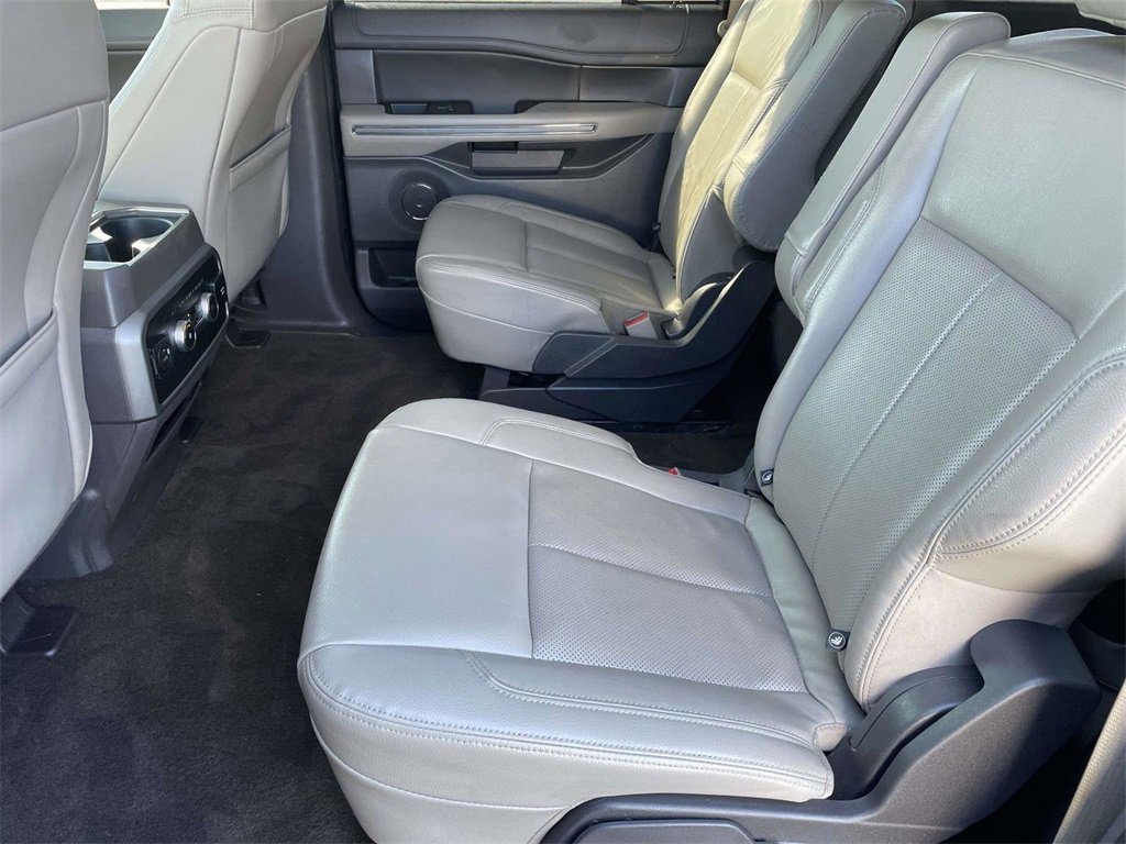 Certified 2021 Ford Expedition Max XLT image 12