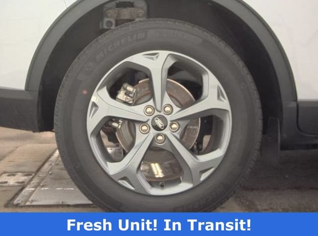 Certified 2025 Ford Escape ST-Line w/ Tech Pack #1 AWD/4WD image 8