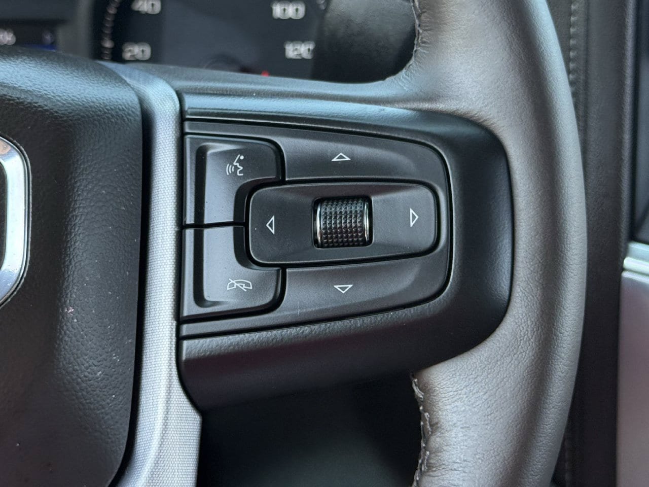 Used 2022 GMC Sierra 1500 SLT AWD/4WD image 14