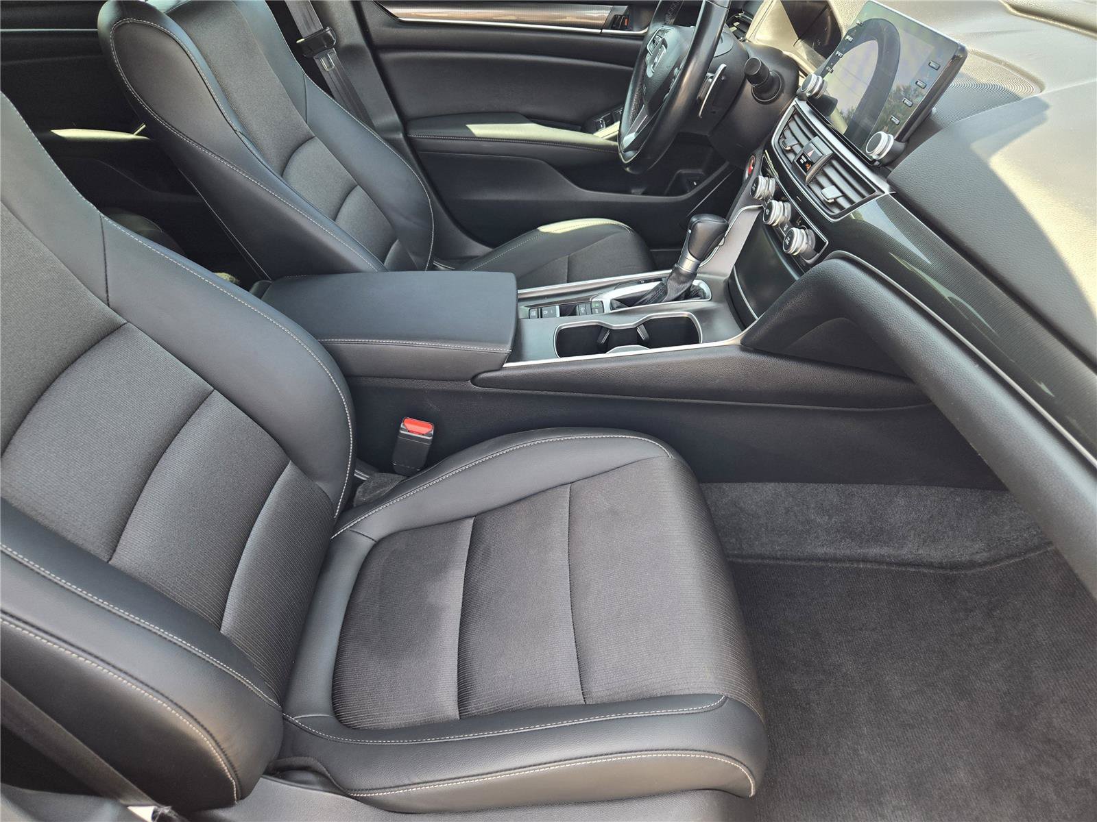 Used 2022 Honda Accord Sport image 13