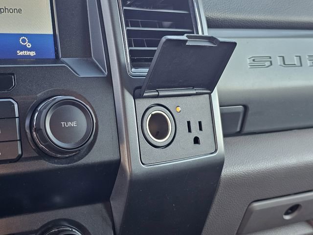 Certified 2022 Ford F250 XLT w/ XLT Premium Package image 19