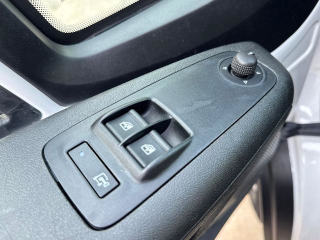 Used 2023 RAM ProMaster 2500 FWD image 13