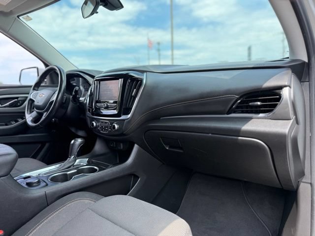 Used 2020 Chevrolet Traverse LT FWD image 16