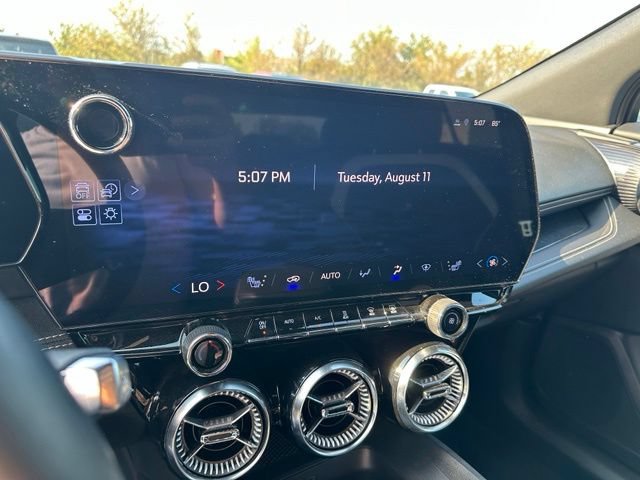 Used 2024 Chevrolet Blazer EV LT AWD/4WD image 21