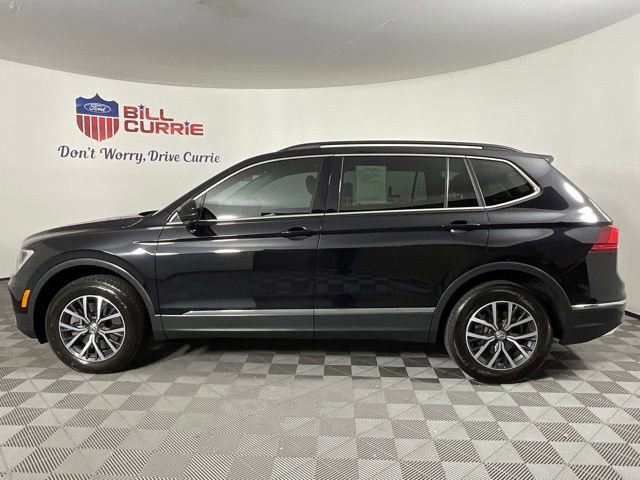 Used 2020 Volkswagen Tiguan SE w/ Panoramic Sunroof Package image 6