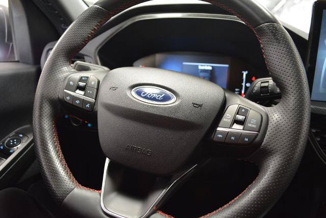 Certified 2023 Ford Escape ST-Line w/ Tech Pack #1 AWD/4WD image 17