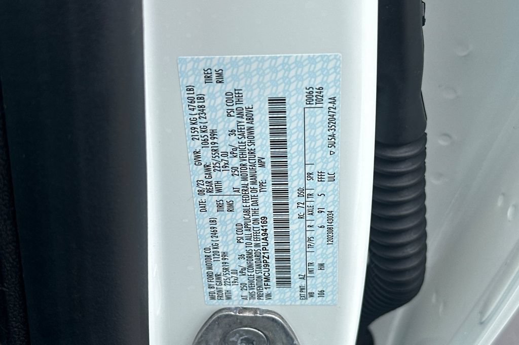 Certified 2023 Ford Escape ST-Line Elite AWD/4WD image 30