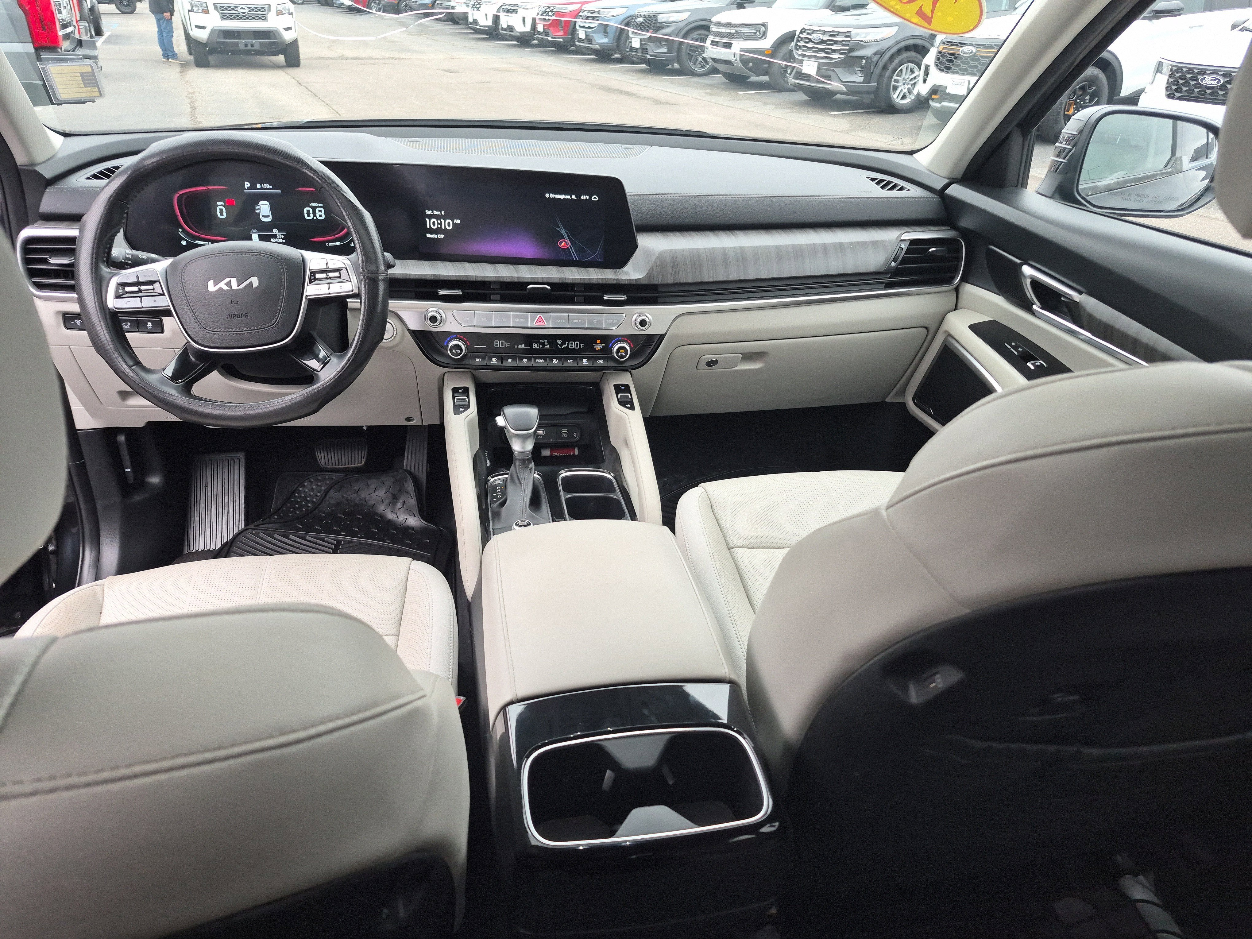 Used 2024 Kia Telluride EX w/ EX Captain's Chair Package image 20