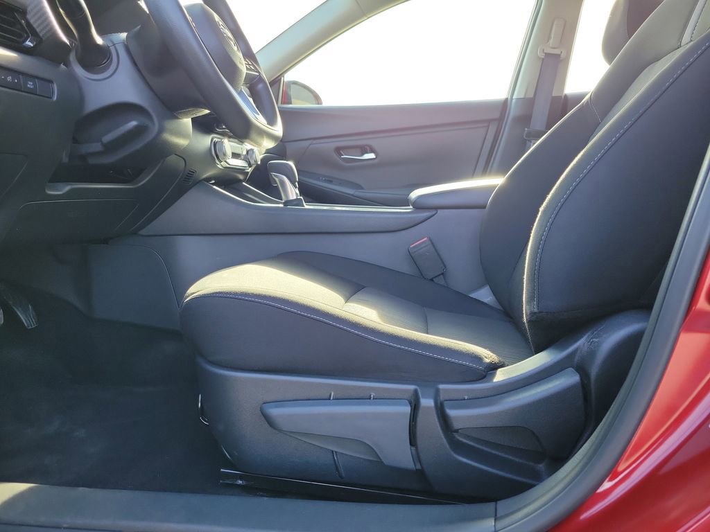 Used 2024 Nissan Sentra SV image 17