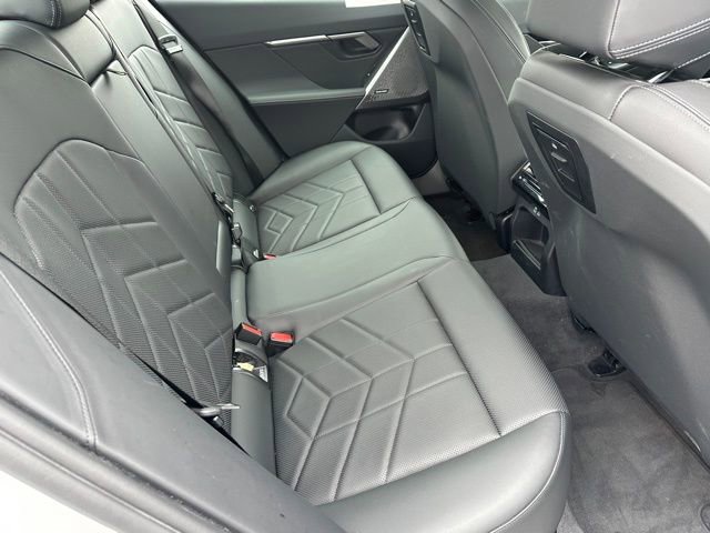 Used 2025 BMW 530i xDrive w/ Premium Package AWD/4WD image 10