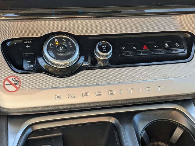 Certified 2025 Ford Expedition Active AWD/4WD image 25