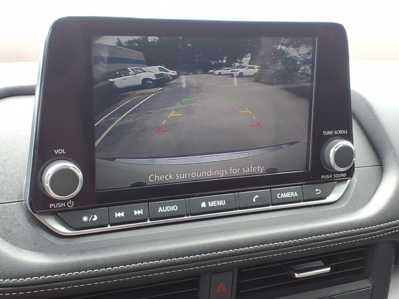 Used 2023 Nissan Rogue SV AWD/4WD image 19