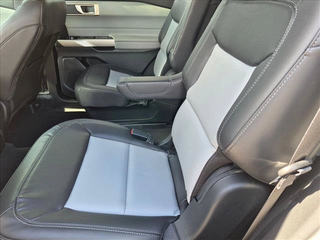 Certified 2023 Ford Explorer XLT w/ Equipment Group 202A RWD image 16