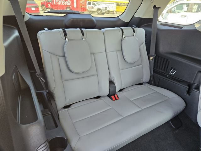 Certified 2025 Ford Explorer Active w/ Active Comfort Package RWD image 18