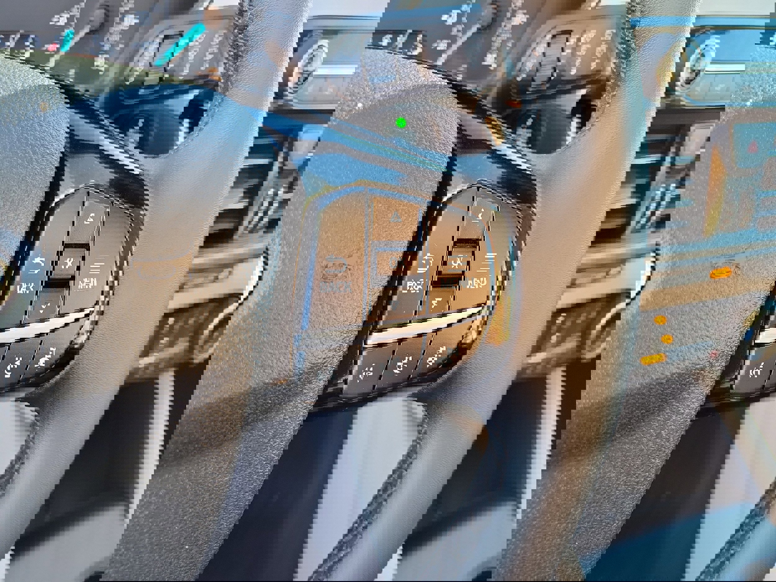 Certified 2022 Ford Escape SEL image 25