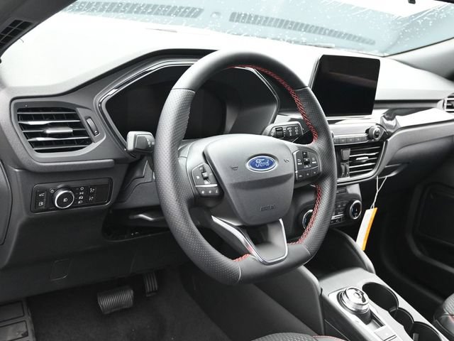 Certified 2025 Ford Escape ST-Line Select AWD/4WD image 13