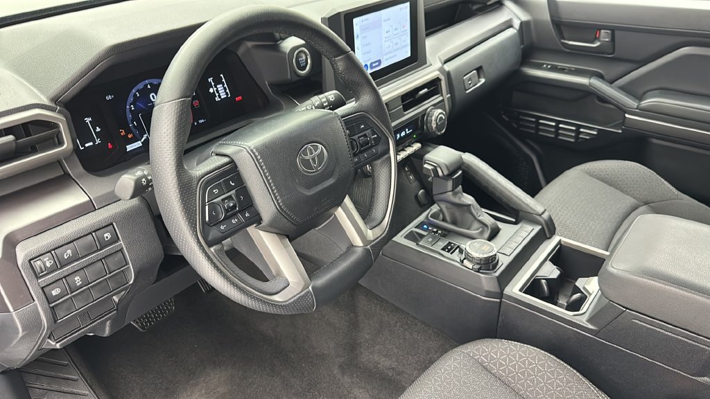 Used 2025 Toyota 4Runner SR5 AWD/4WD image 11