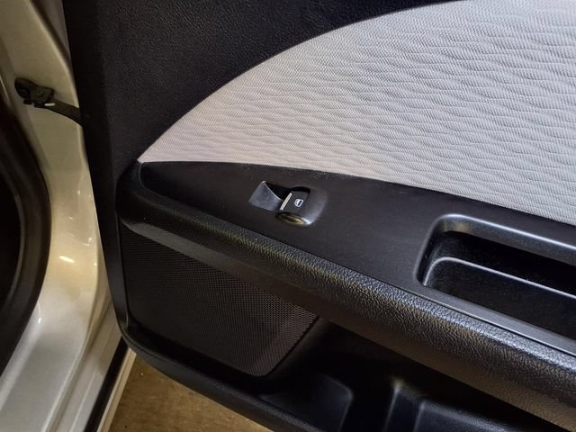 Certified 2019 Ford Fusion SE w/ Equipment Group 151A FWD image 28