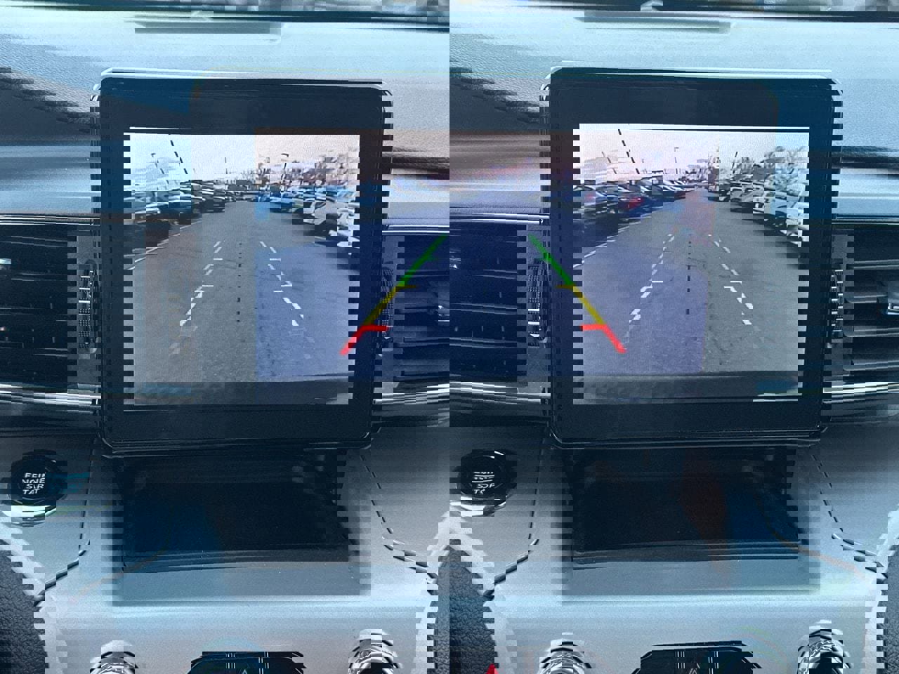 Certified 2022 Ford Explorer XLT w/ Equipment Group 202A image 32