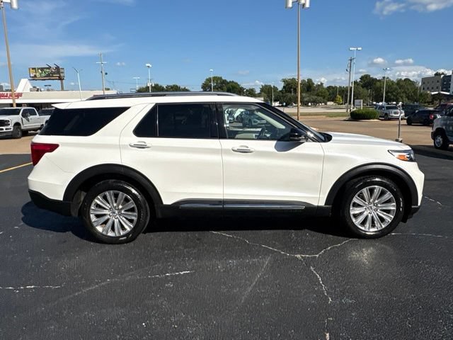 Certified 2023 Ford Explorer XLT w/ Equipment Group 202A RWD image 8