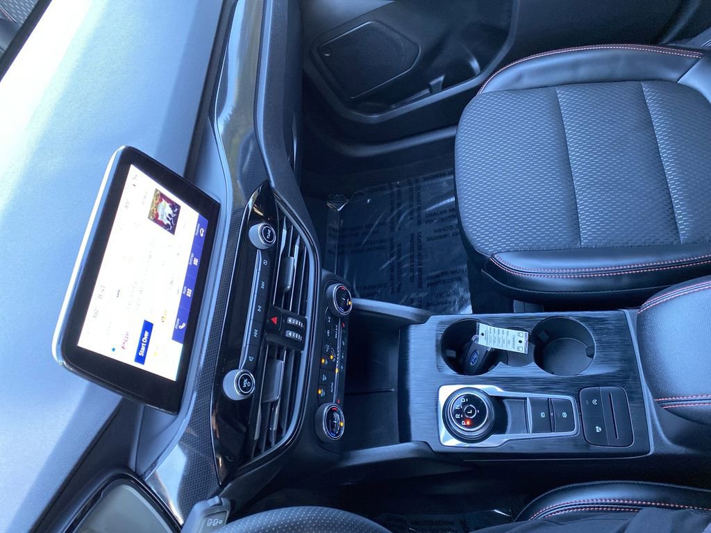 Certified 2025 Ford Escape ST-Line image 22