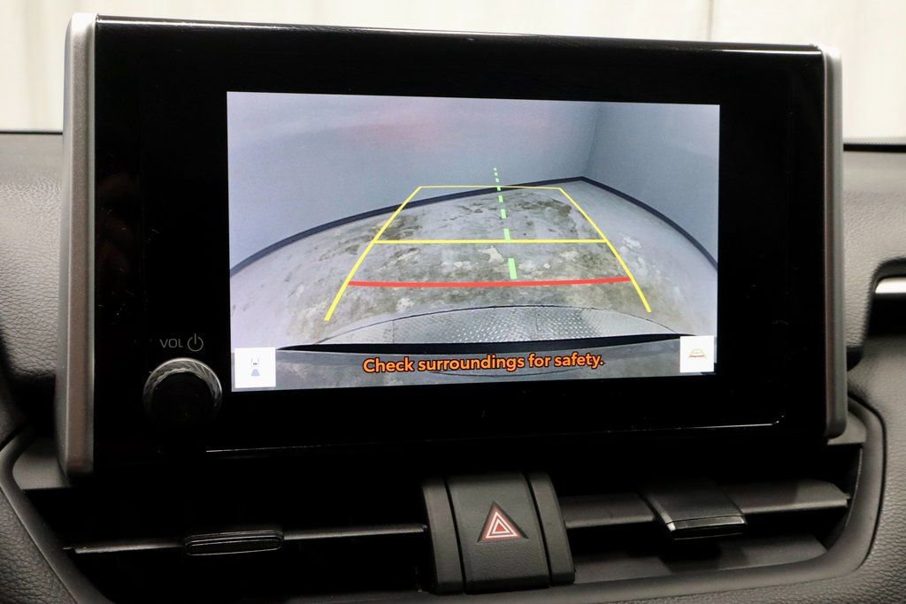 Used 2024 Toyota RAV4 LE image 9