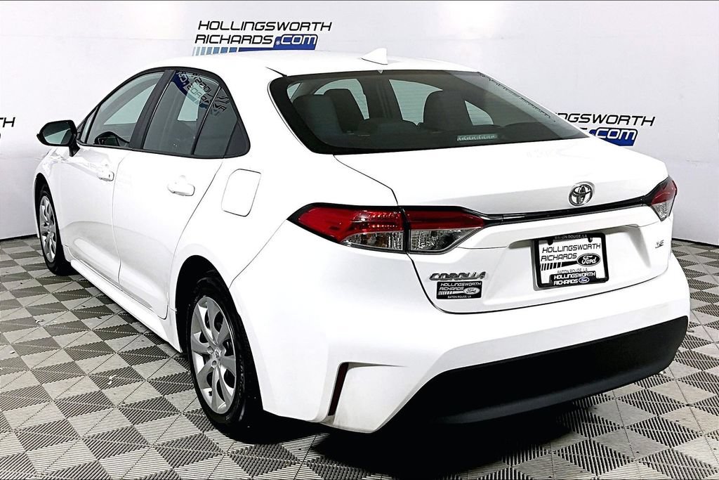 Used 2026 Toyota Corolla LE FWD image 8