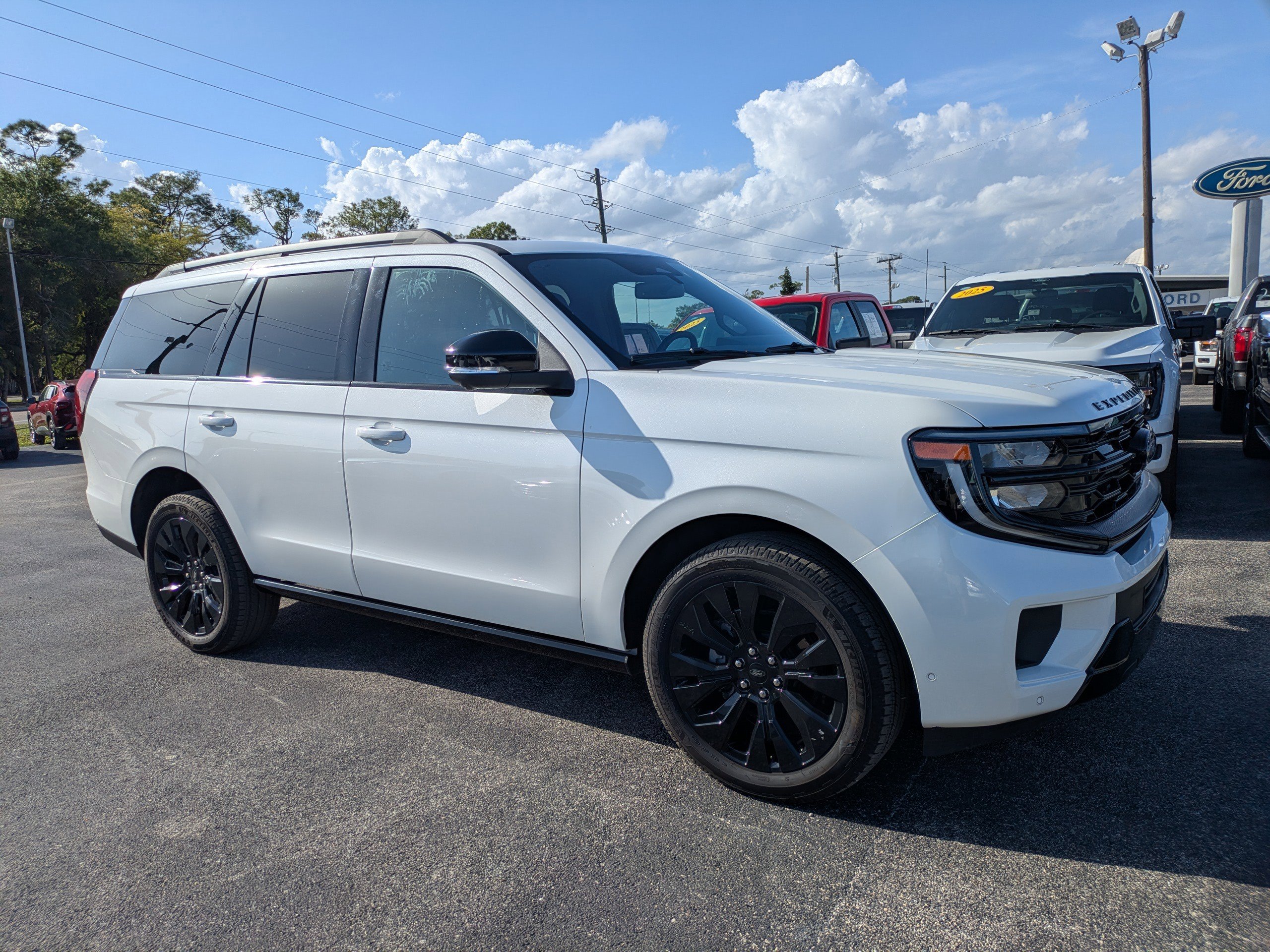 Certified 2025 Ford Expedition Platinum w/ Stealth Appearance Package AWD/4WD image 2
