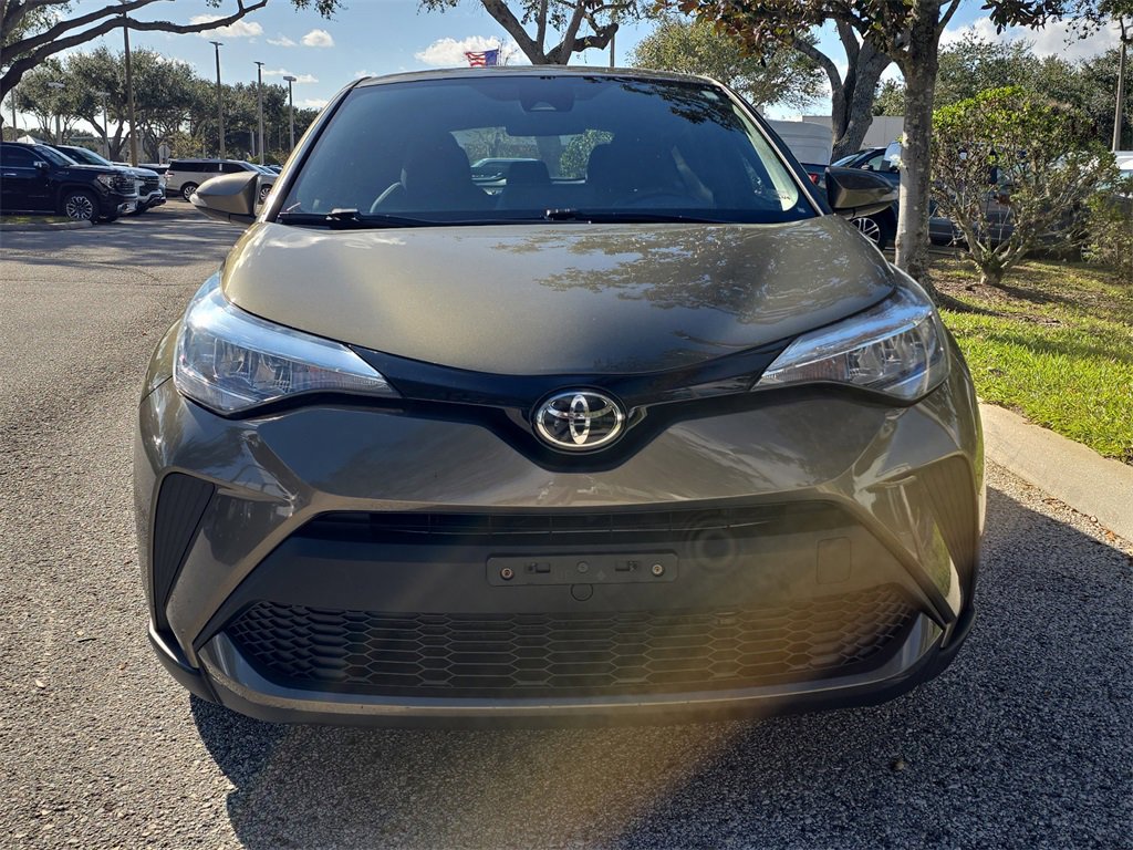 Used 2021 Toyota C-HR XLE image 5