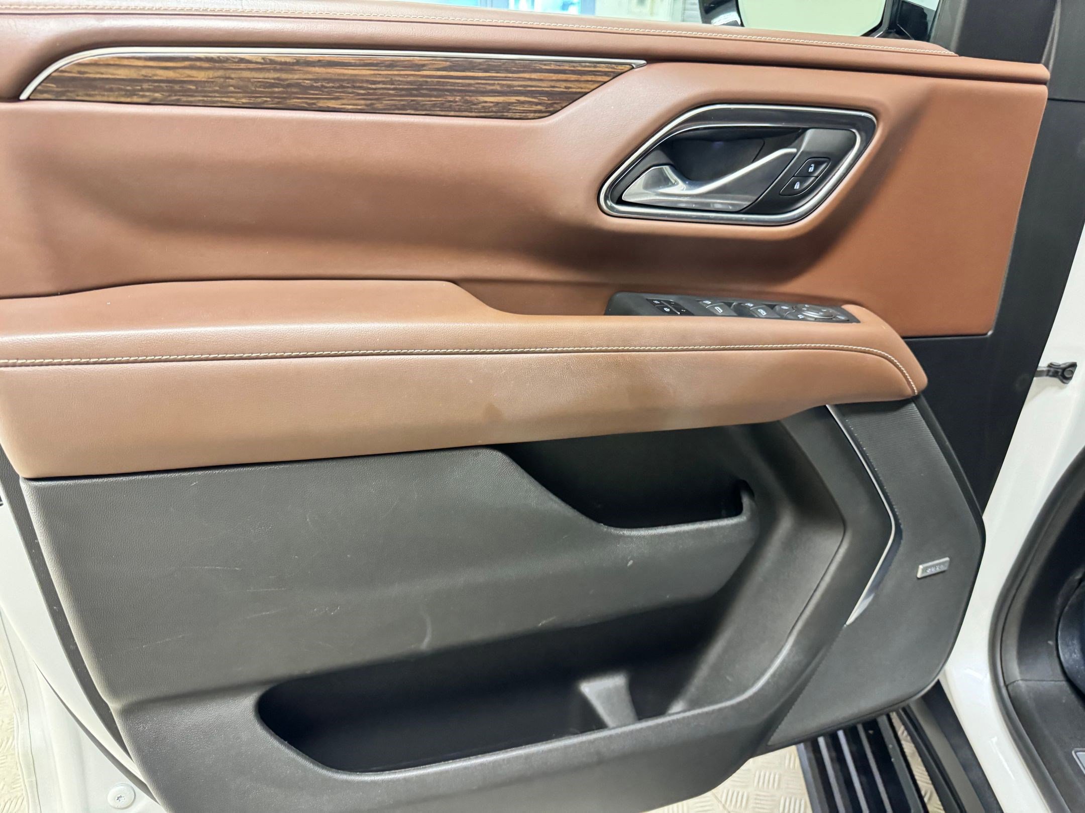 Used 2023 Chevrolet Tahoe High Country image 10