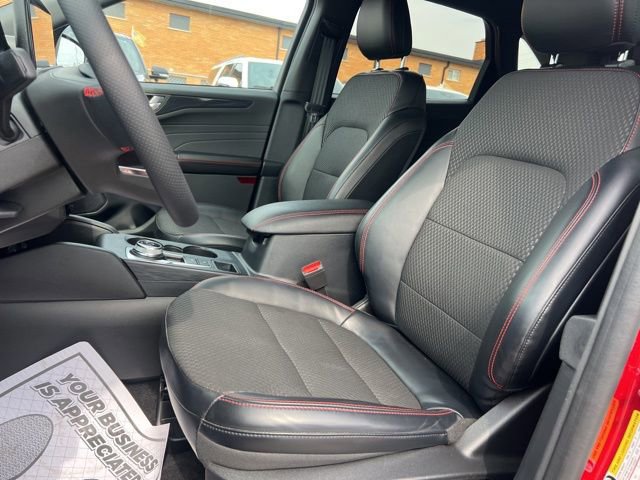 Certified 2023 Ford Escape ST-Line w/ Tech Pack #1 image 19