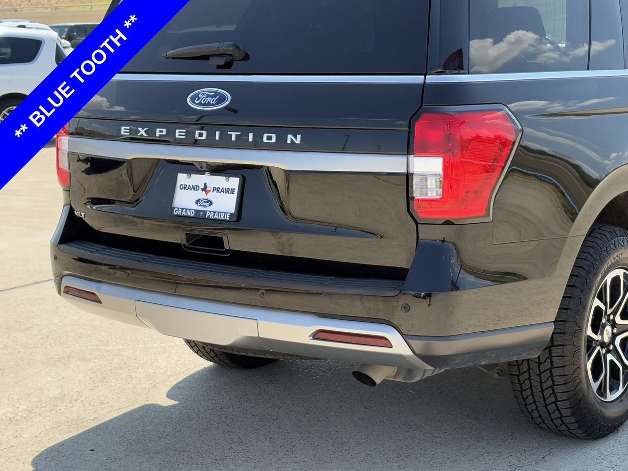 Certified 2023 Ford Expedition XLT AWD/4WD image 9
